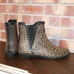 LONDON FOG Leopard Piccadilly Slip On Waterproof, Rain Boots Women's Size 10M